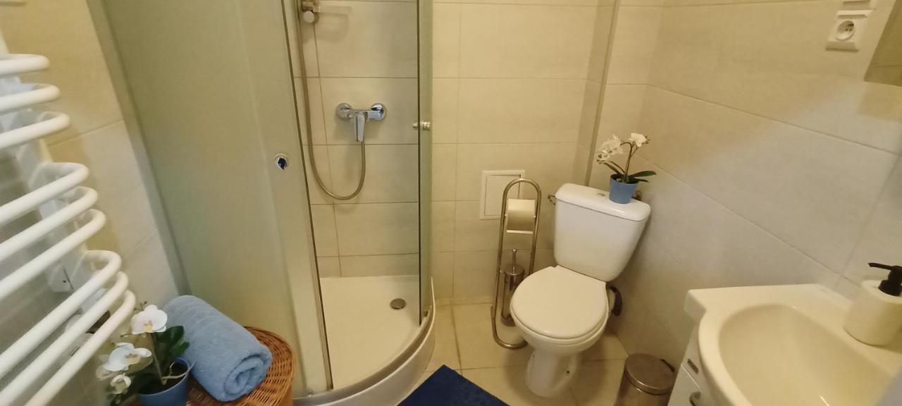 Apartament Granatowy Swietoduska 12 Lublin Exterior photo